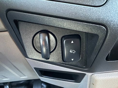 Used 2010 Ford F450 XLT image 17