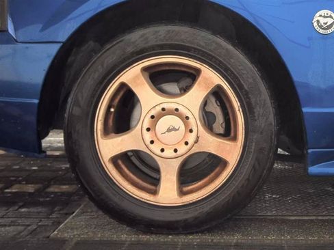 Used 2004 Ford Mustang Premium RWD image 9