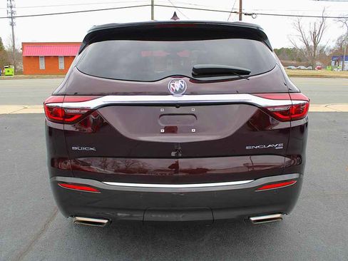 Used 2018 Buick Enclave Premium w/ Experience Buick Package image 7