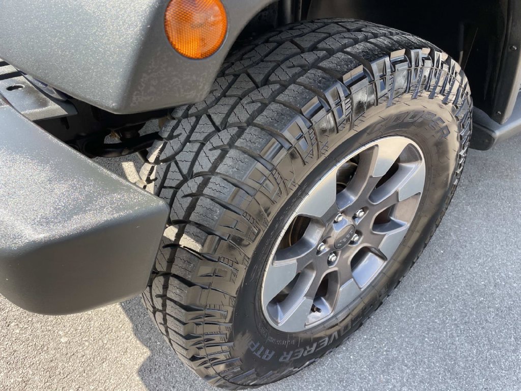 Used 2013 Jeep Wrangler Sport AWD/4WD image 33