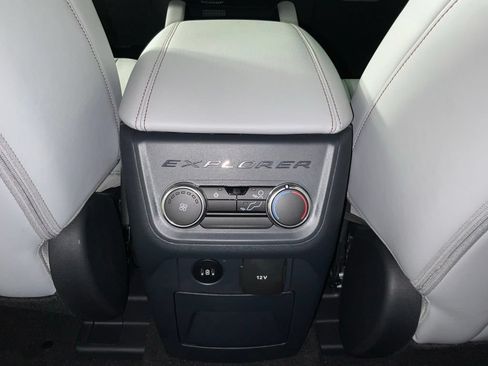 New 2027 Ford Explorer Active w/ Active Comfort Package RWD image 18