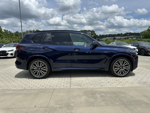 Used 2026 BMW X5 xDrive40i w/ M Sport Package AWD/4WD image 15
