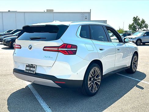 New 2026 BMW X3 xDrive30i w/ Premium Package AWD/4WD image 8