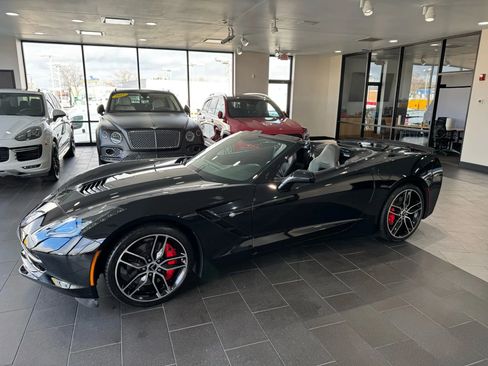 Used 2017 Chevrolet Corvette Stingray Convertible w/ Battery Protection Package image 9