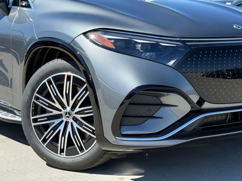 New 2026 Mercedes-Benz EQS 400 4MATIC SUV image 4