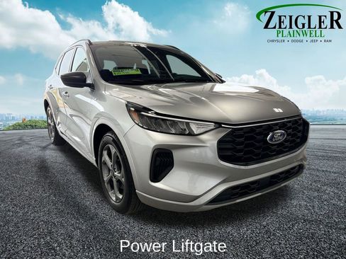 Used 2024 Ford Escape ST-Line w/ Tech Pack #1 image 8