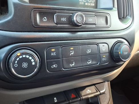Used 2018 Chevrolet Colorado W/T w/ WT Convenience Package RWD image 24
