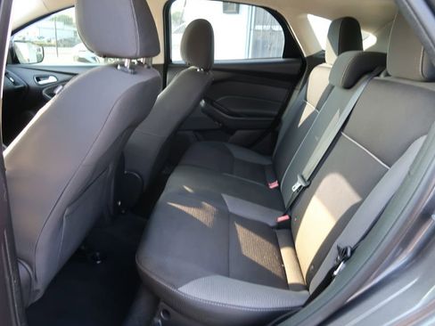 Used 2014 Ford Focus SE image 7