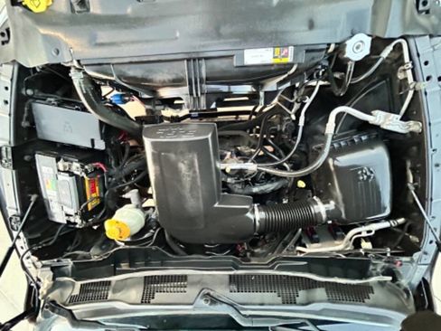 Used 2016 RAM 1500 ST w/ SXT Appearance Group image 22