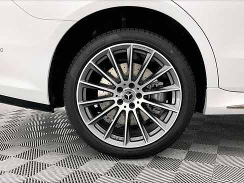 New 2026 Mercedes-Benz S 500 4MATIC image 9