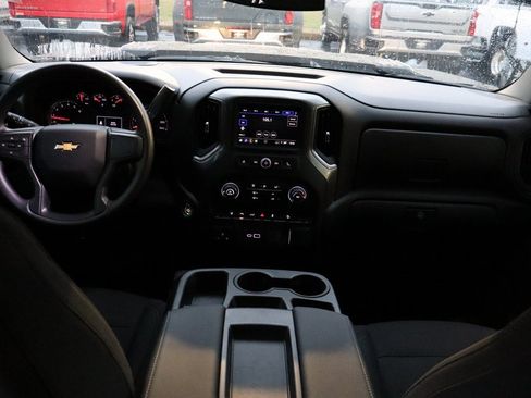 Used 2025 Chevrolet Silverado 2500 Custom w/ Custom Value Package image 11