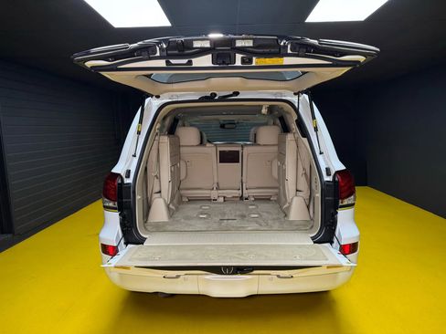 Used 2013 Lexus LX 570 4WD image 13