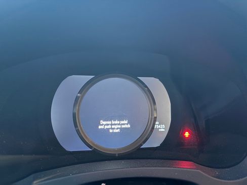 Used 2016 Lexus IS 350 image 12