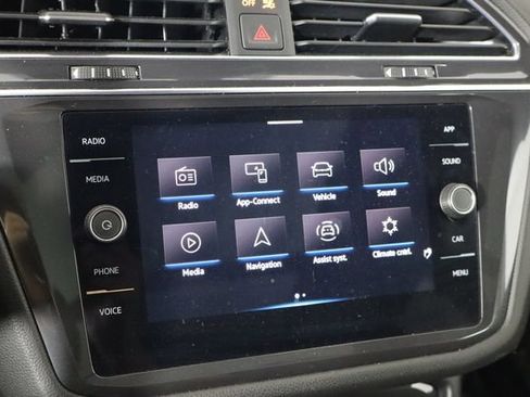 Used 2023 Volkswagen Tiguan SE R-Line FWD image 24