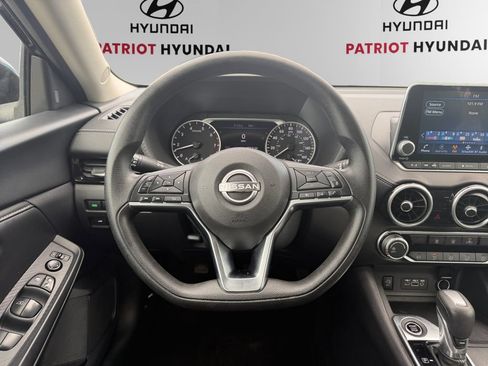 Used 2024 Nissan Sentra SV FWD image 12