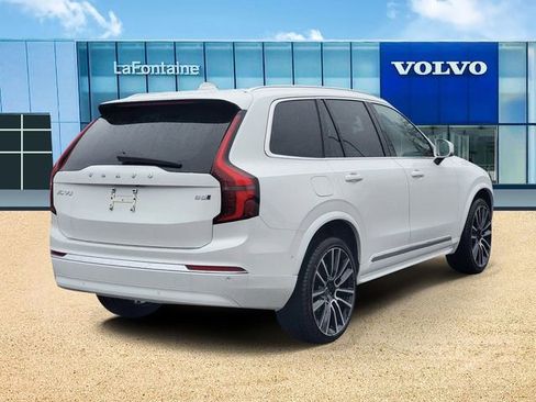 New 2026 Volvo XC90 B5 Plus w/ Protection Package Premier AWD/4WD image 4