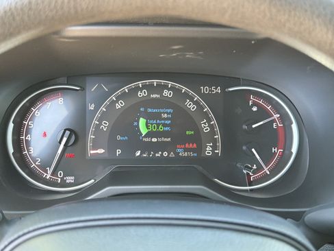 Used 2024 Toyota RAV4 XLE FWD image 26