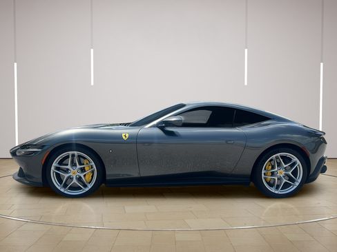 Used 2023 Ferrari Roma RWD image 2