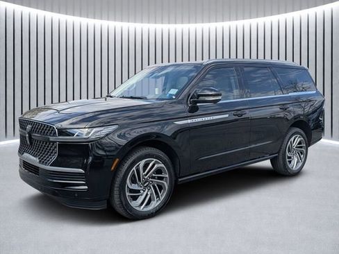 New 2026 Lincoln Navigator Reserve AWD/4WD image 7