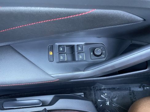 Used 2024 Volkswagen Jetta GLI 40th Anniversary Edition image 28