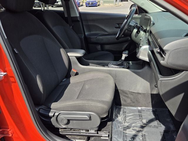 Used 2025 Hyundai Kona SEL FWD image 17