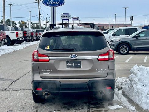 Used 2022 Subaru Ascent Limited w/ Technology Package image 5