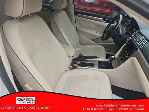Used 2017 Volkswagen Passat 1.8T SE image 6