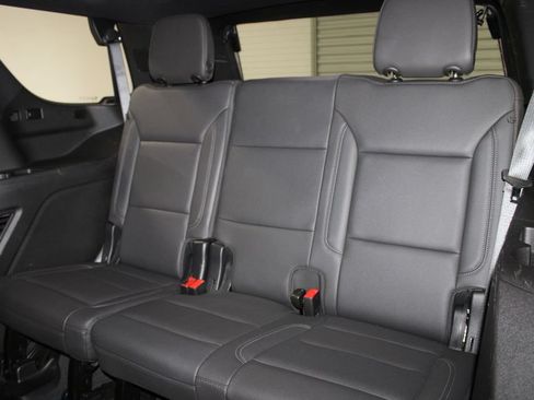 Used 2024 Chevrolet Tahoe LT RWD image 21