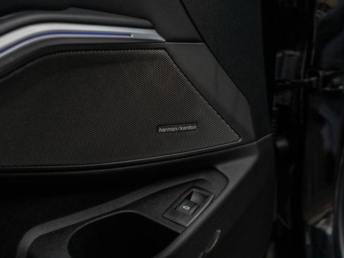 Used 2020 BMW M340i xDrive w/ Premium Package image 11