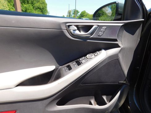 Used 2021 Hyundai Ioniq Limited FWD image 14