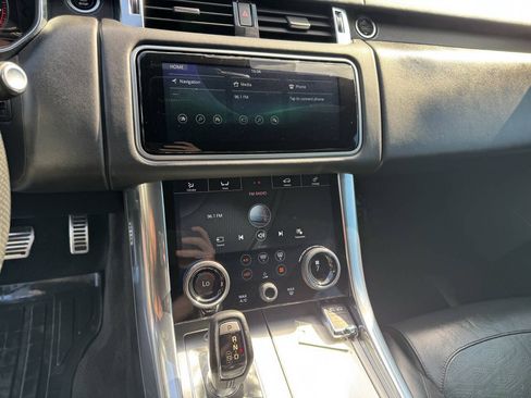 Used 2018 Land Rover Range Rover Sport SVR AWD/4WD image 17