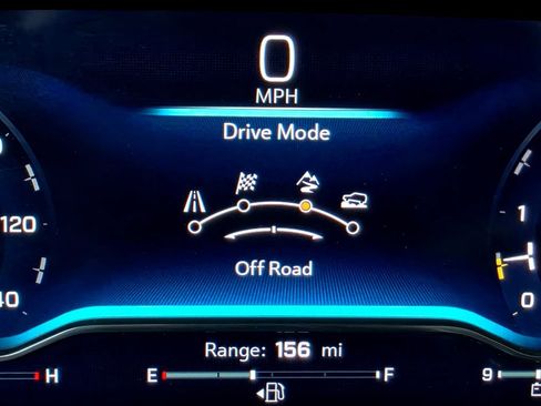 Used 2025 Chevrolet Silverado 1500 LT AWD/4WD image 26