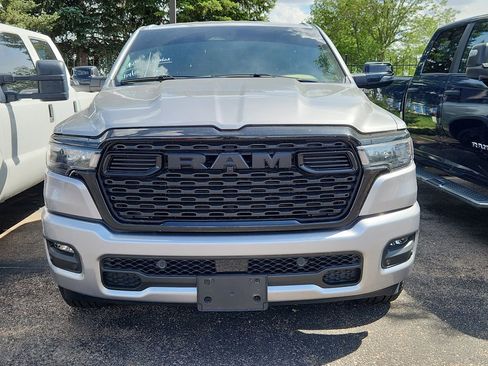 Used 2025 RAM 1500 Big Horn AWD/4WD image 2