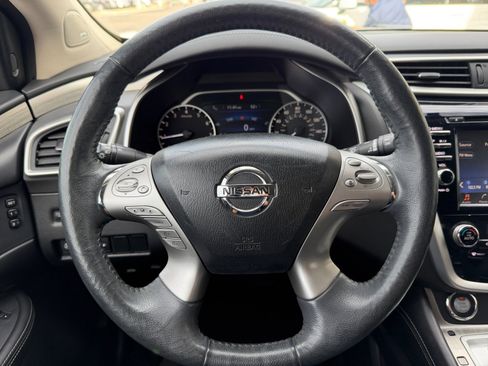 Used 2018 Nissan Murano SL w/ Midnight Edition Package image 9