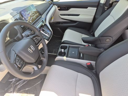 New 2026 Honda Odyssey Elite image 14
