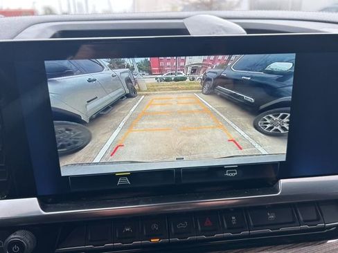 Used 2022 Chevrolet Silverado 1500 LT image 15