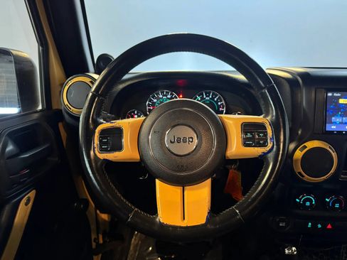 Used 2013 Jeep Wrangler Sport AWD/4WD image 11