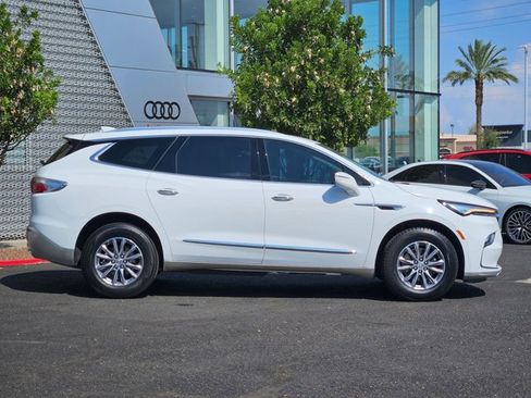 Used 2024 Buick Enclave Essence w/ Trailering Package, 5000 lbs. FWD image 4