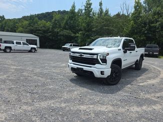 Used 2024 Chevrolet Silverado 2500 LTZ w/ LTZ Plus Package AWD/4WD video 1