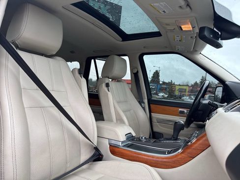 Used 2011 Land Rover Range Rover Sport HSE LUX image 18