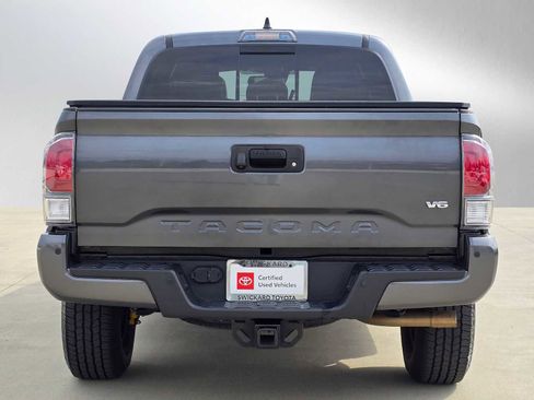 Certified 2023 Toyota Tacoma TRD Off-Road w/ TRD Premium Off Road Package AWD/4WD image 4