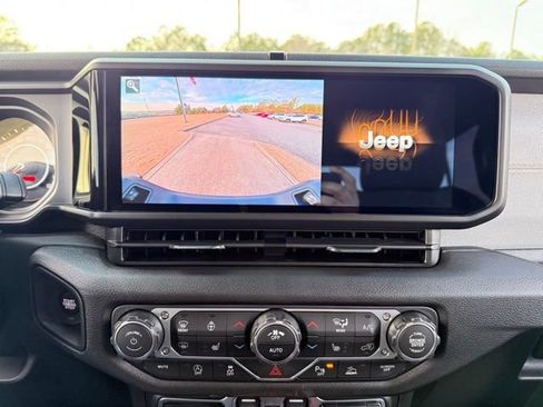 New 2026 Jeep Gladiator Sport image 19