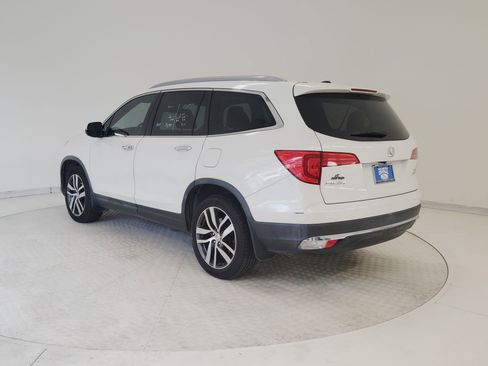Used 2017 Honda Pilot Elite image 3