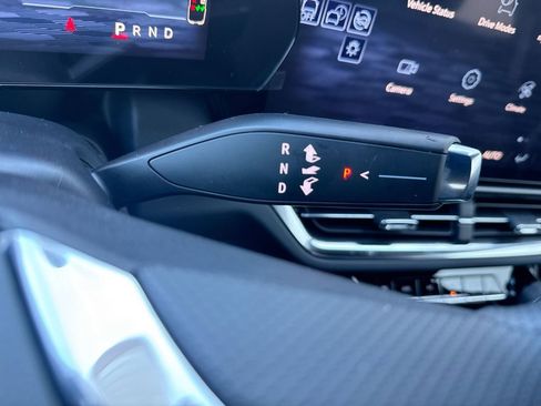 New 2026 Chevrolet Equinox EV LT image 23