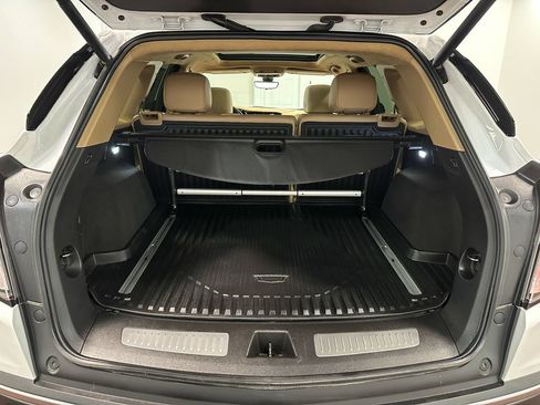 Used 2023 Cadillac XT5 Sportv w/ Platinum Package AWD/4WD image 17