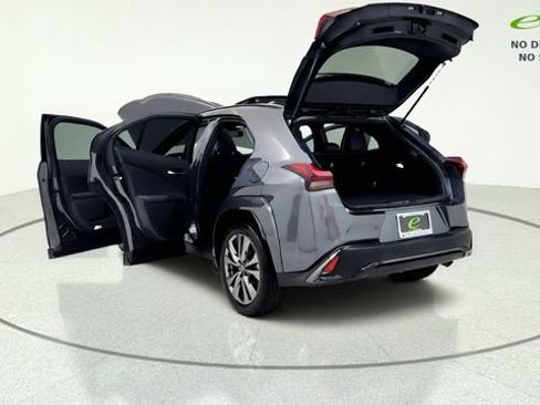 Used 2025 Lexus UX 300h FWD image 16
