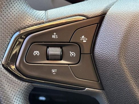 Used 2025 Chevrolet TrailBlazer LT w/ Driver Confidence Package image 16