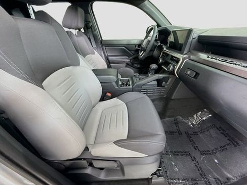 Certified 2025 Toyota Tacoma TRD Sport image 25