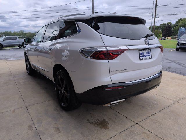 Used 2024 Buick Enclave Premium w/ Experience Buick Package FWD image 7