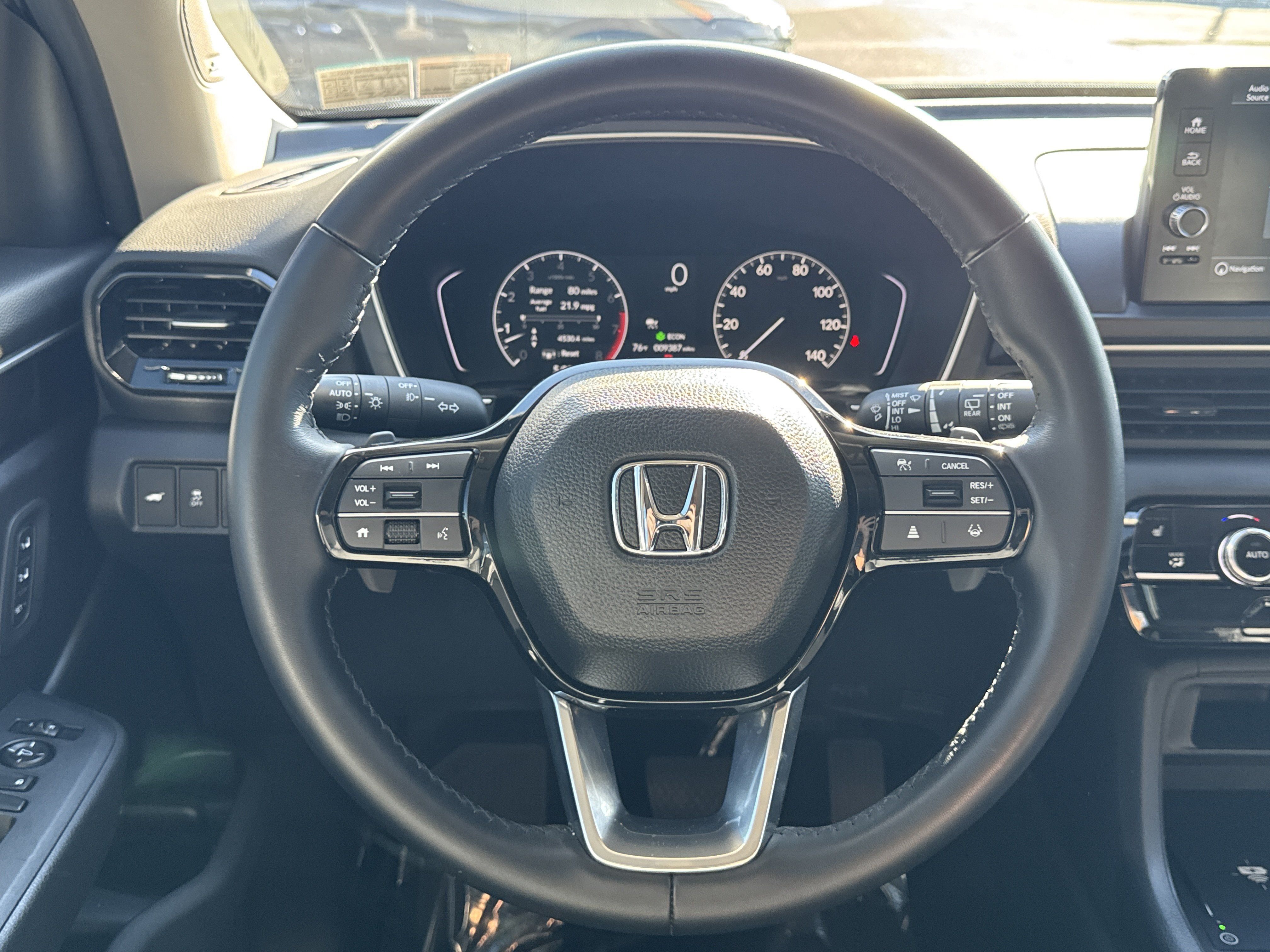 Used 2025 Honda Pilot Touring image 8